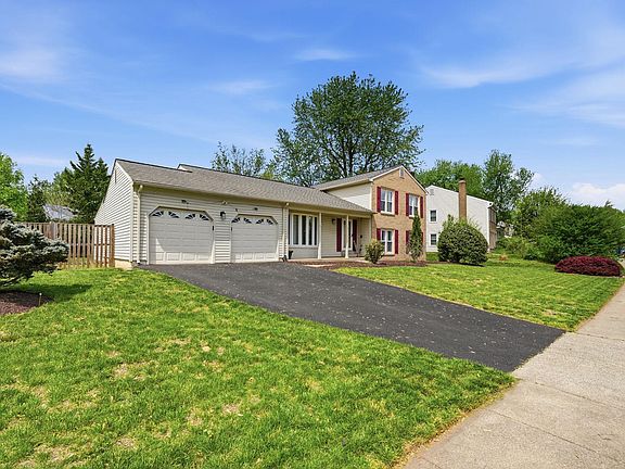 4th image of 1630 Sadlers Wells Dr