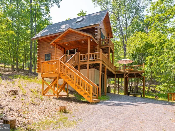 915 Wild Apple Ln, Paw Paw, WV 25434