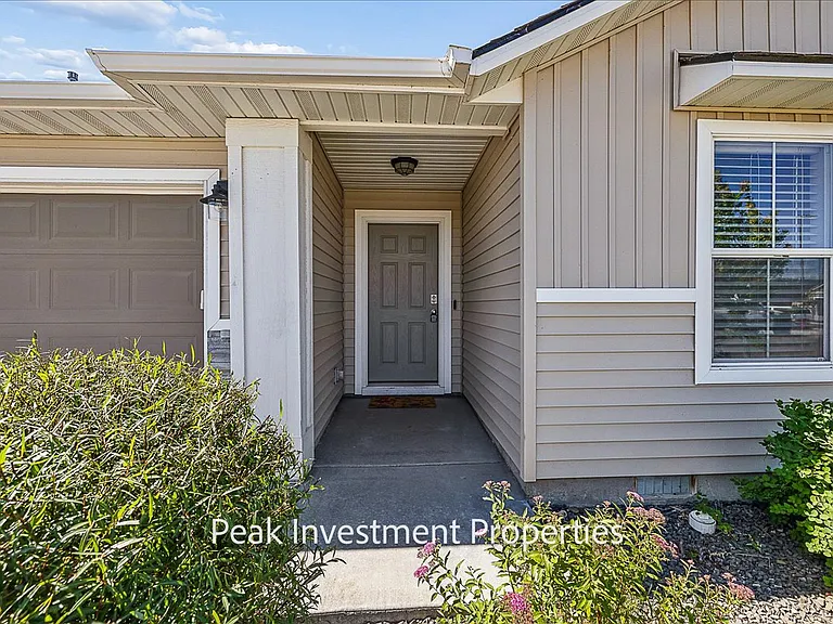 11201 Bidwell St — Photo 6