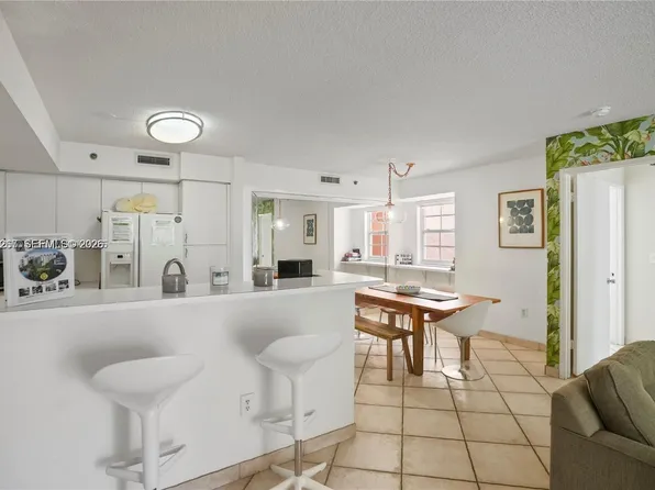 19555 E Country Club Dr #8502, Aventura, FL 33180