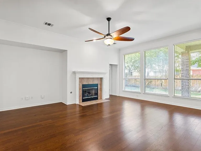 2127 Clear Lake Pl — Photo 12