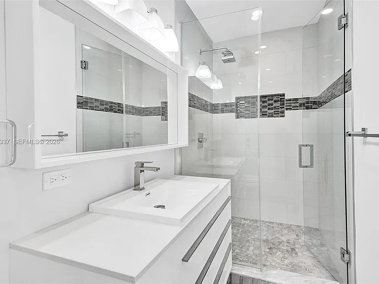 1102 Meadowlark Ave — Photo 32