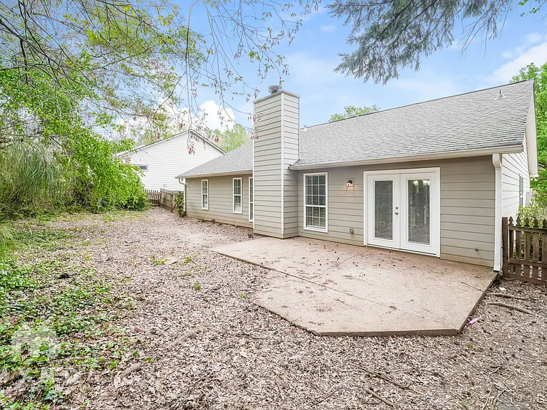 2351 Bankston Cir — Photo 17