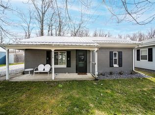 5178 University Dr, Geneva, OH 44041