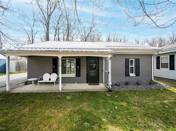 5178 University Dr, Geneva, OH 44041