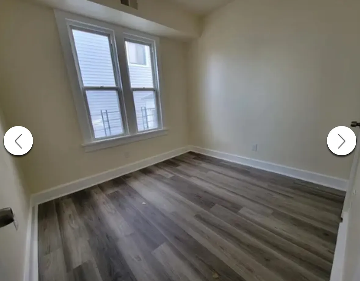 2 bed, 800 sqft, $2,200 — Photo 2