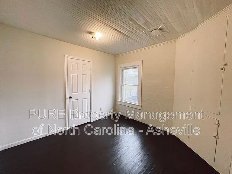 97 Matilda Ave — Photo 8