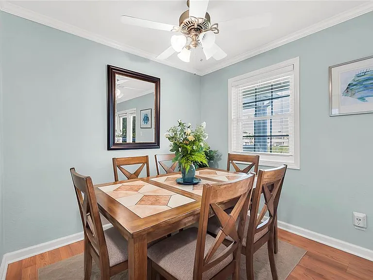 237 Seahorse Dr SE #H — Photo 10
