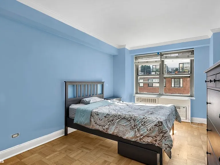 420 E 55th St #11M — Photo 13