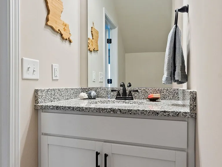 68 Catalina Cir — Photo 33