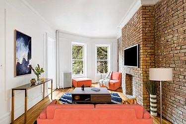 Rented by Erica Sullivan, LREB