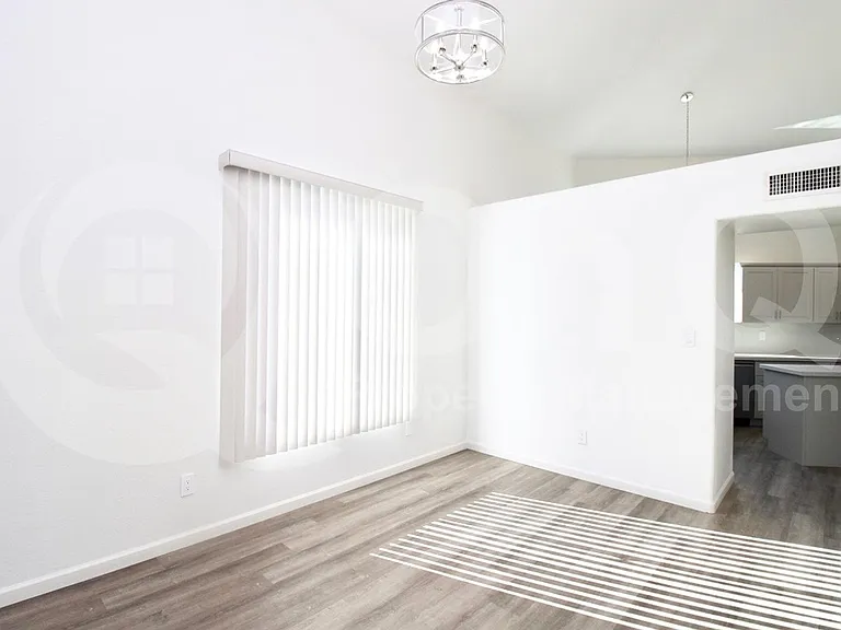 14646 N 90th Dr — Photo 5