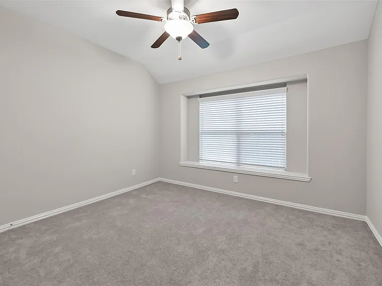 134 S Bearkat Ct — Photo 23