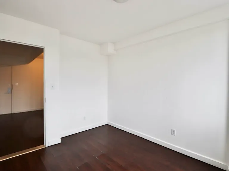 286 Stanhope St #4 — Photo 5