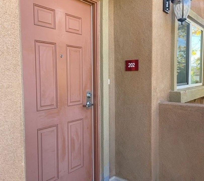 4453 Apricot Rd 4453 Apricot Rd Simi Valley CA Zillow