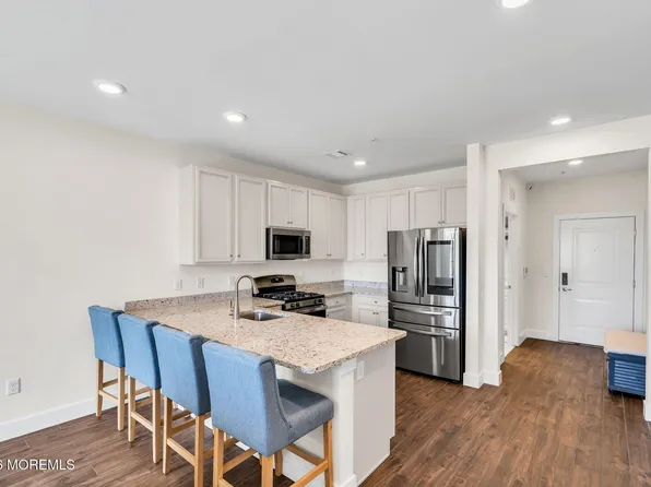 7 Centre Street #5208, Ocean Twp, NJ 07712