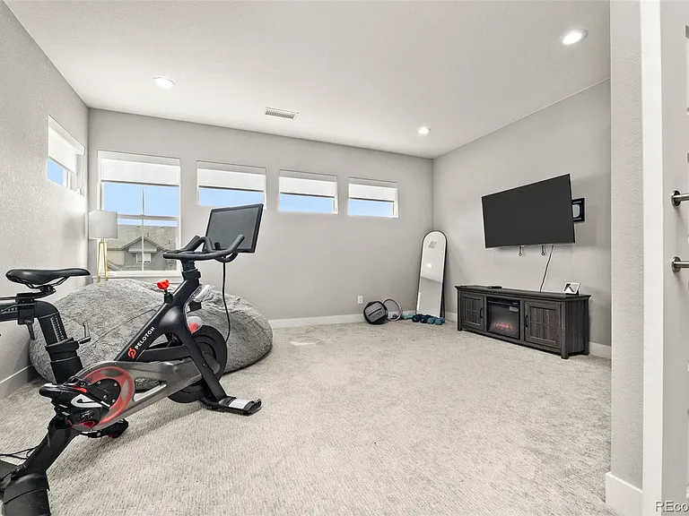 25537 E Alder Dr — Photo 33