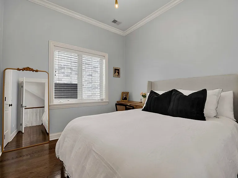 1520 W Diversey Pkwy #3 — Photo 20