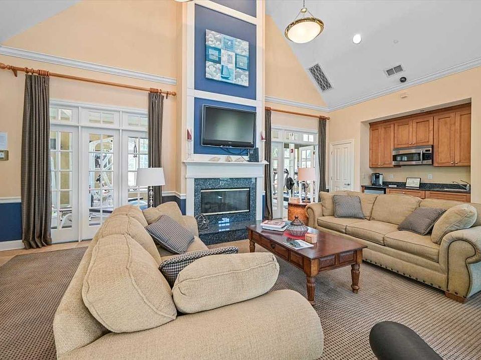 106 Hudson Pointe Dr, Poughkeepsie, NY 12601 Zillow