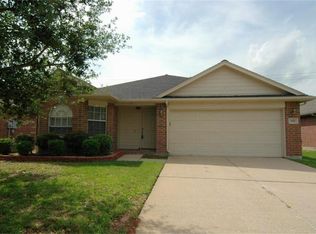 9317 Sioux Dr, La Porte, TX 77571