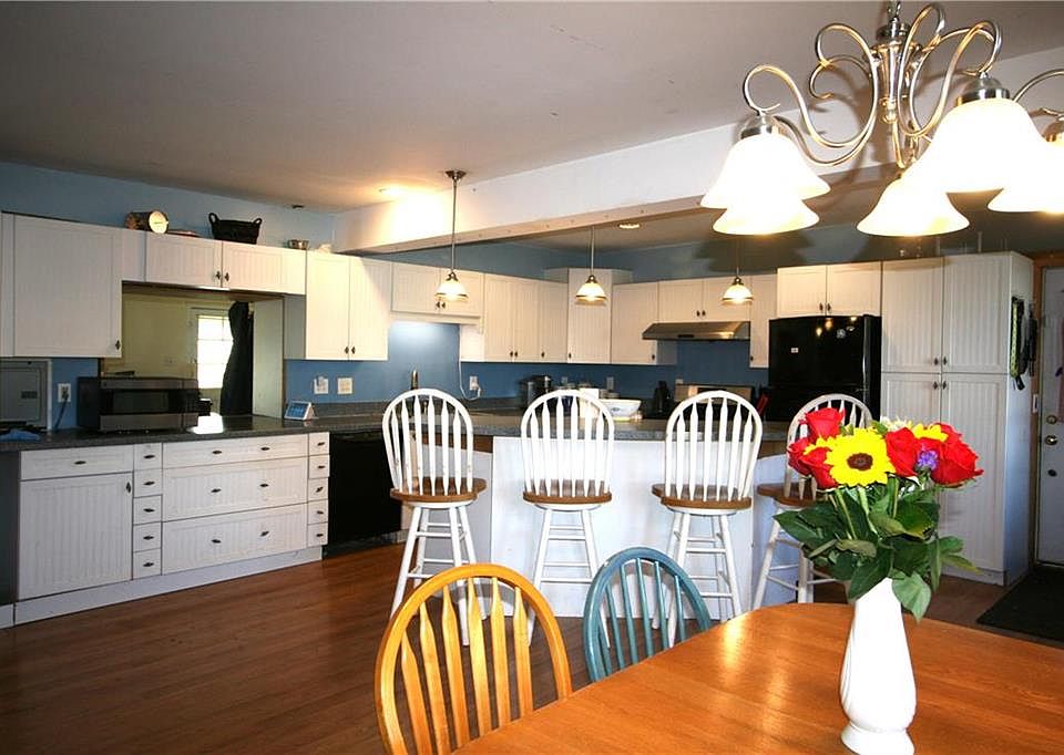 2726 John St, Easton, PA 18045 Zillow