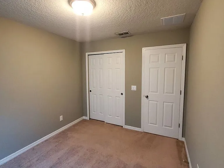 8404 Iron Mountain Trl — Photo 22