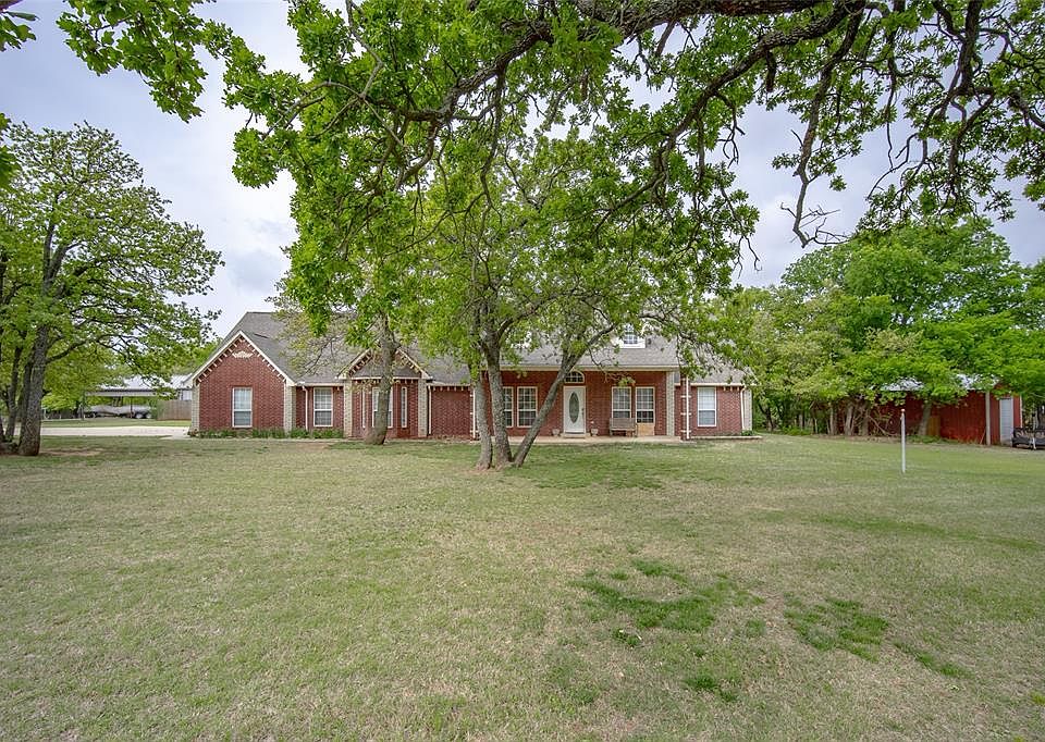 1st image of 2400 Whiteoak Dr