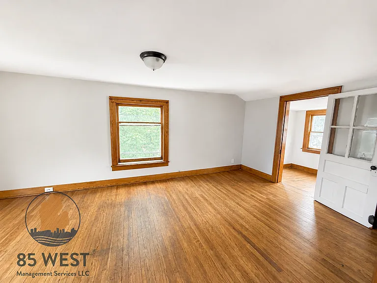 716 Alpine Ave NW — Photo 8