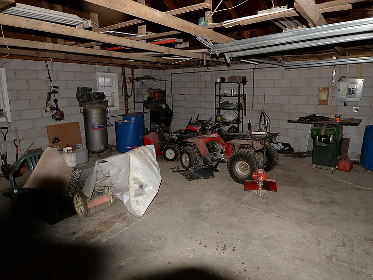 205 N Main St — Photo 22