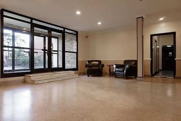 Sold by Houlihan Lawrence | media 13