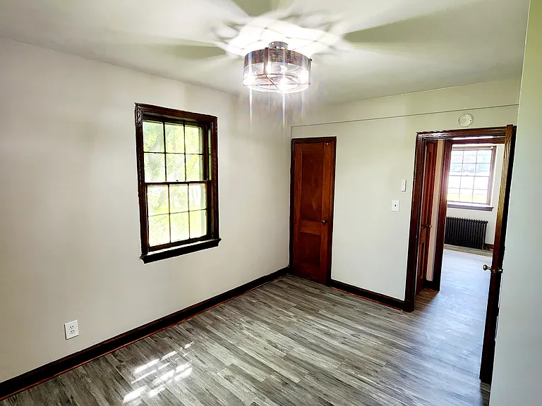 715 Main St — Photo 17