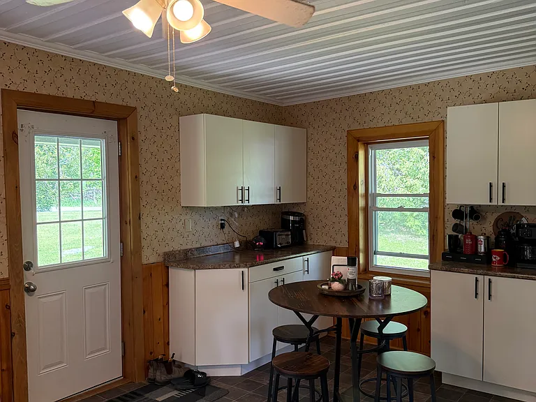 1622 Vanderwater Rd — Photo 5