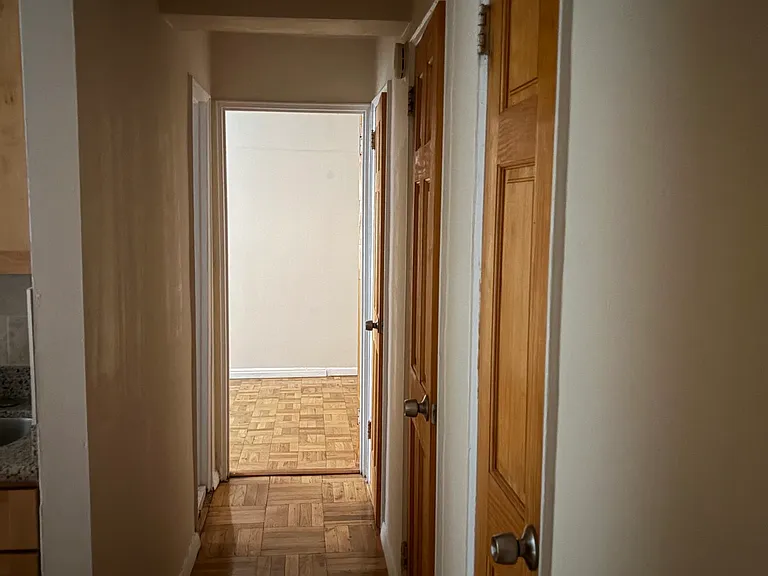 365 Bronx River Rd #2A — Photo 5