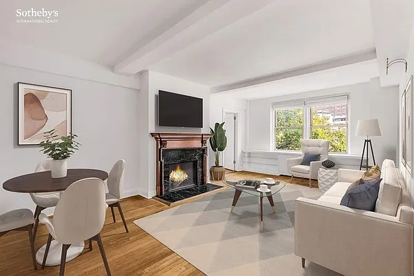 Sold by Sotheby's International Realty | media 1