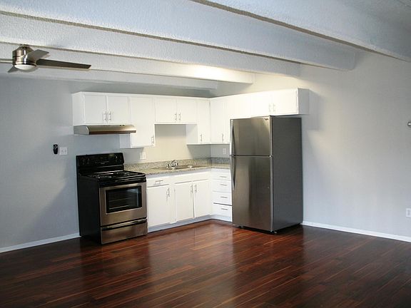 3rd image of 1085 N Pearl St APT 106