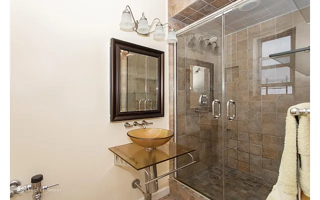Sold by Douglas Elliman | media 29