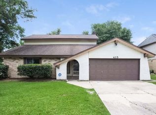 415 Westwood Dr, Friendswood, TX 77546