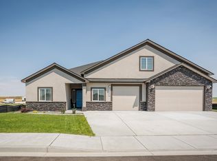 8501 Ashen Dr, Pasco, WA 99301