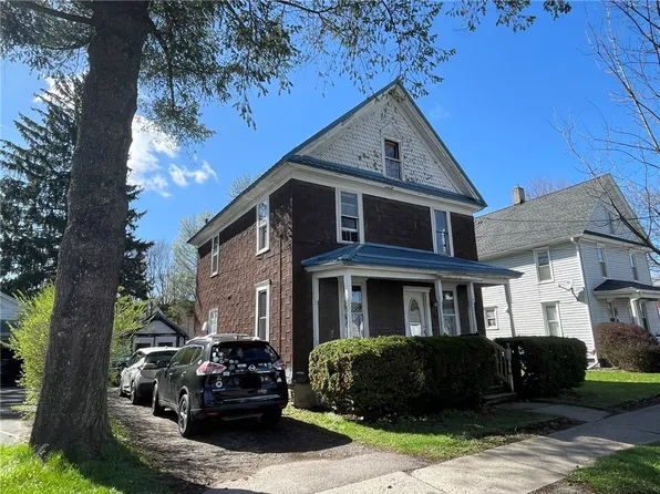4 Delaware Ave, Cortland, NY 13045