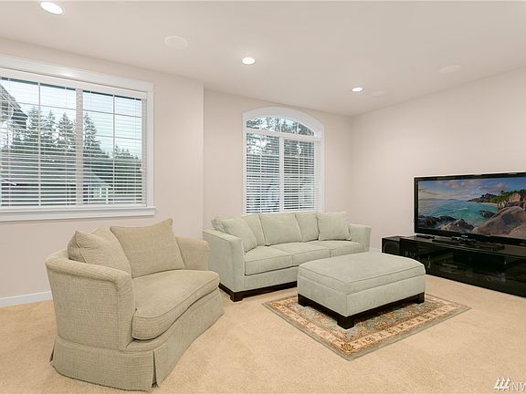5th image of 21286 NE 9th Pl
