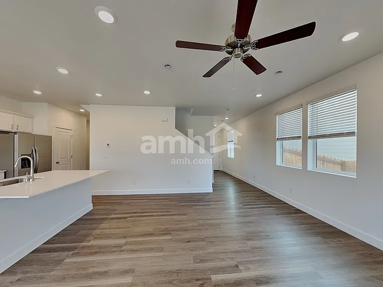 10057 Atchinson Ct — Photo 5