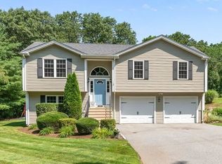 12 Potter Ct, Coventry, RI 02816