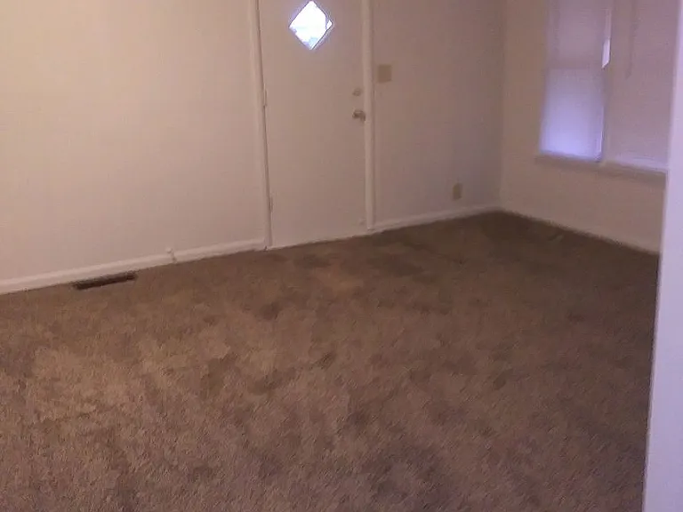 1202 Rex Ave — Photo 2