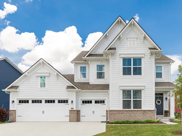 5908 Weldra Dr, Zionsville, IN 46077
