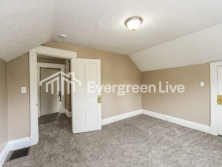 5318 Whetsel Ave — Photo 10