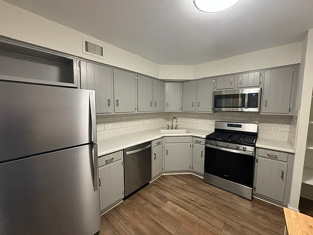 110 S Dunton Ave #3I — Photo 17