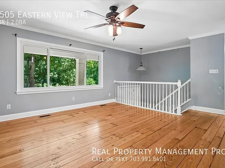 9505 Eastern View Trl — Photo 5
