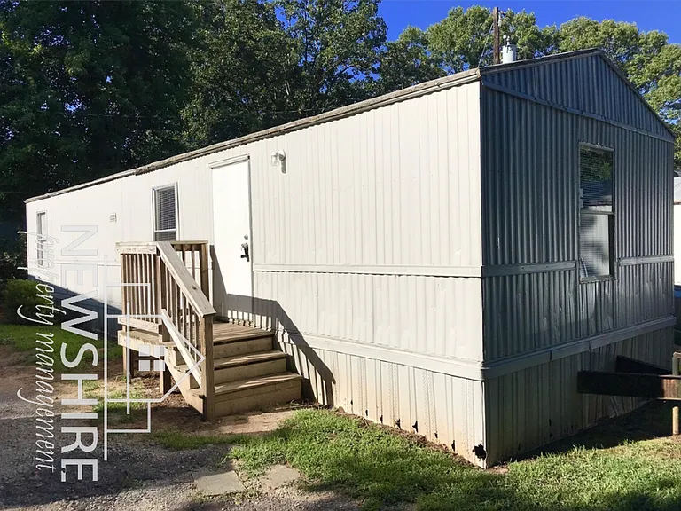 110 Tubbs Mountain Road 2-Bedroom Home Near Downtown Travelers Rest — Photo 4