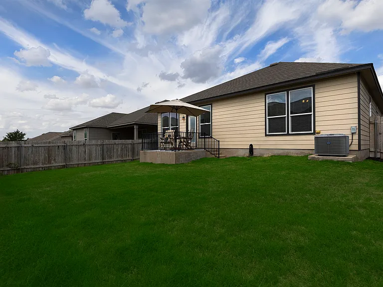 5817 Sardinia Dr — Photo 47