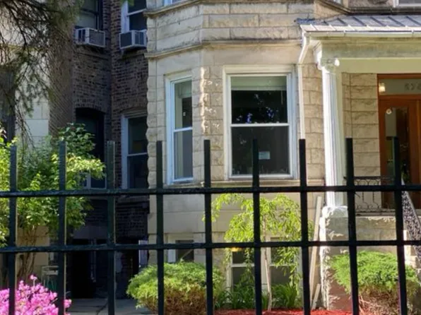 2746 W Logan Blvd, Chicago, IL 60647